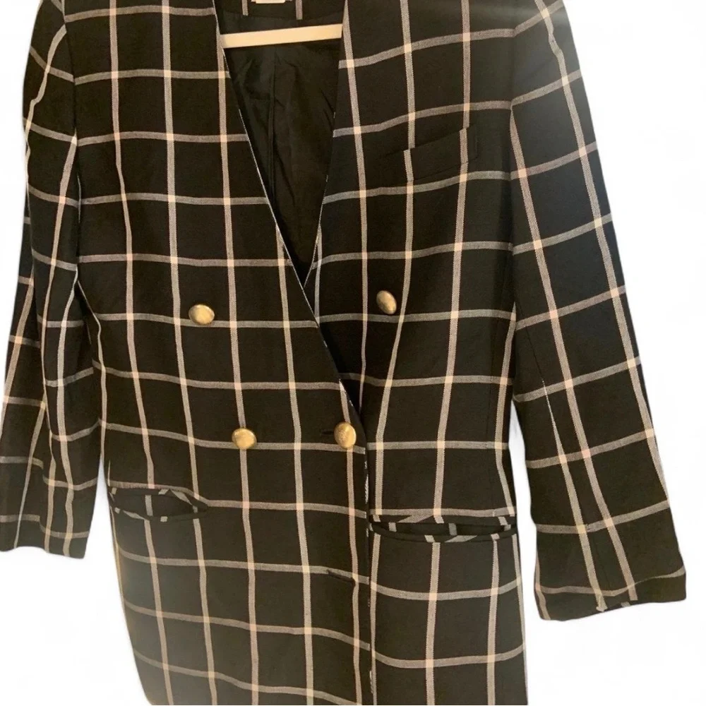 Women's Black/white Windowpane Double-Breasted blazer - Classic Tailored Style - Picture 2 of 4